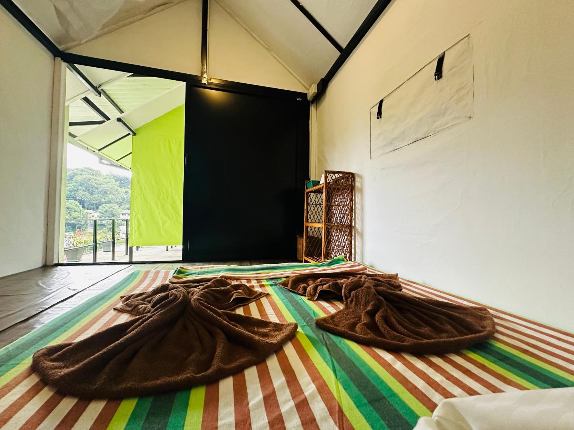 The Sky Tents Канди Экстерьер фото